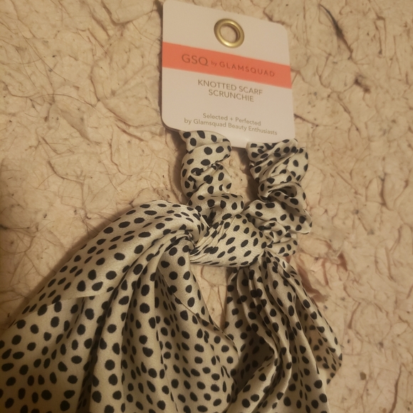 Scrunchie - Picture 3 of 3
